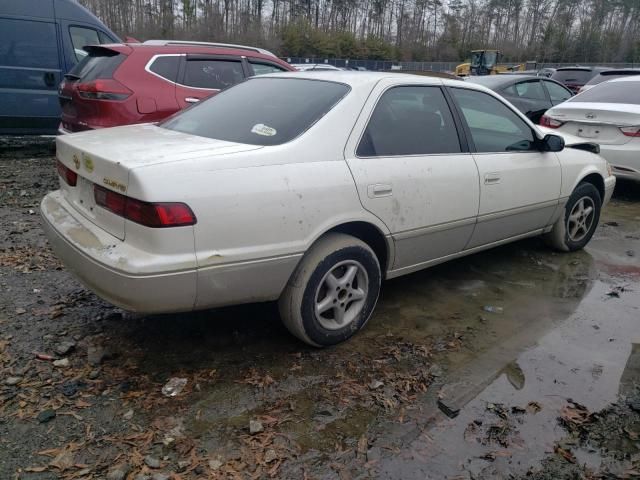 1999 Toyota Camry LE