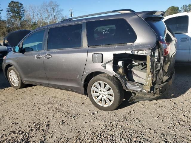 2017 Toyota Sienna LE