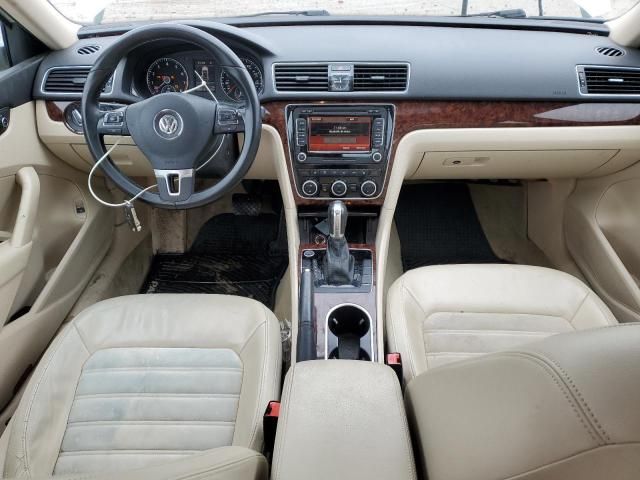 2013 Volkswagen Passat SEL