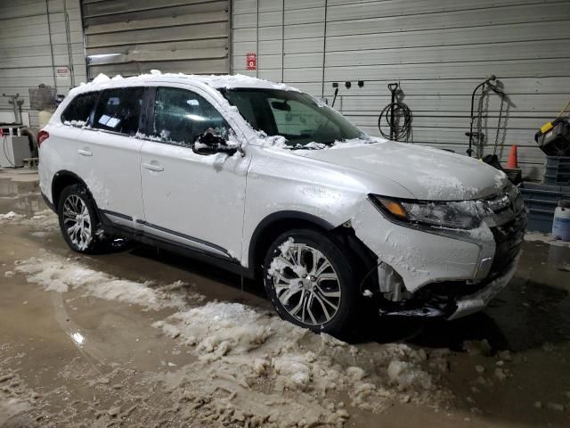 2016 Mitsubishi Outlander SE