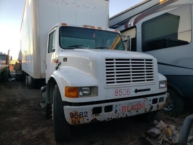 1999 International 4000 4700