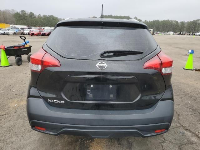 2019 Nissan Kicks S