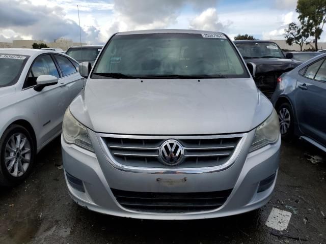 2009 Volkswagen Routan SE