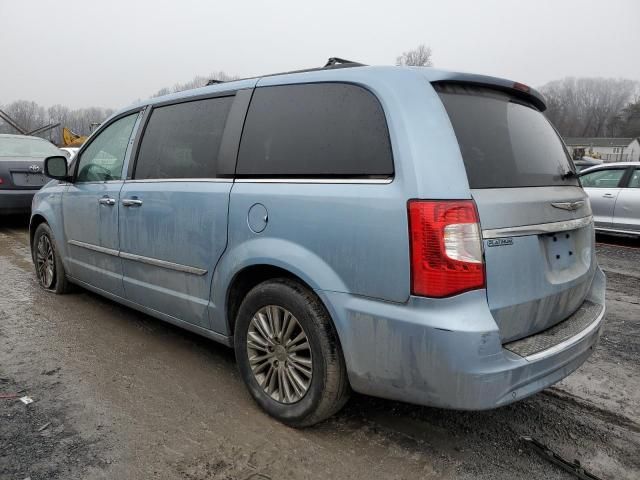 2013 Chrysler Town & Country Touring L