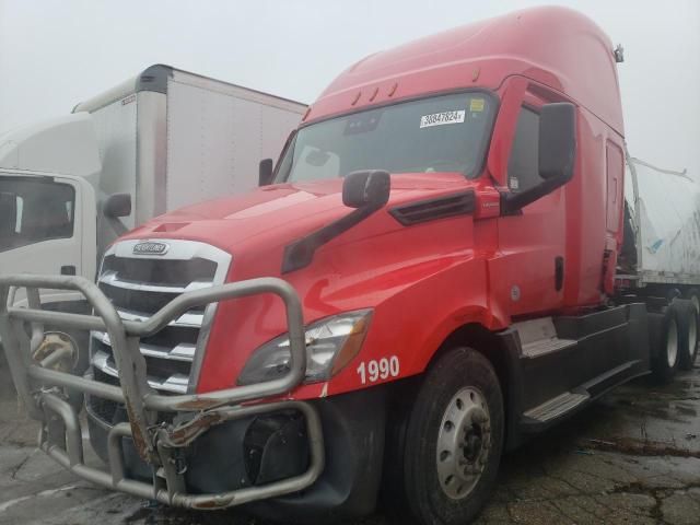 2021 Freightliner Cascadia 126