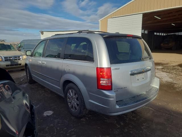 2010 Chrysler Town & Country Touring