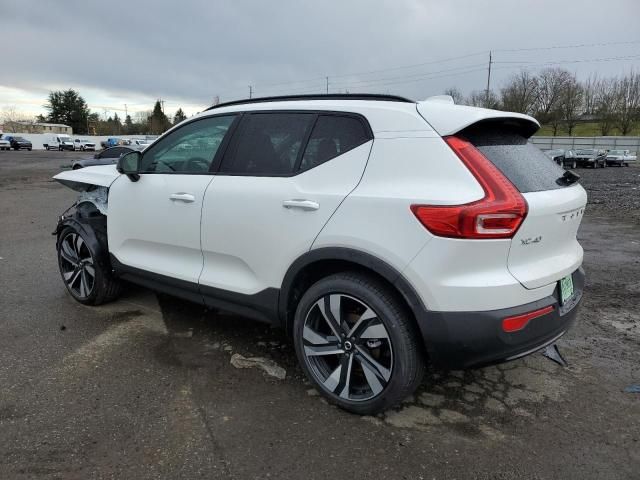 2024 Volvo XC40 Plus