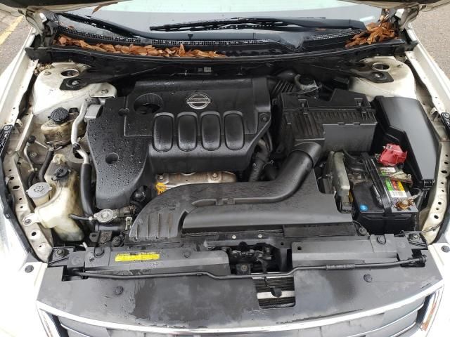 2010 Nissan Altima Base