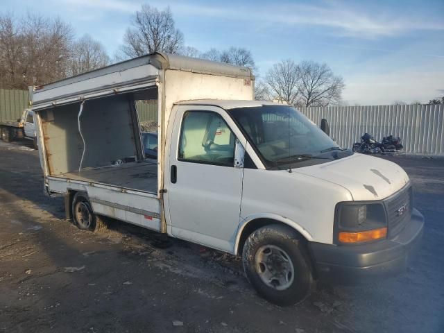 2010 GMC Savana Cutaway G3500