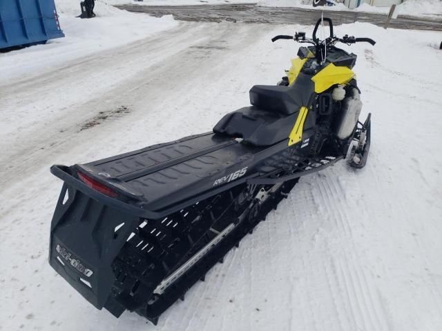 2017 Skidoo 850