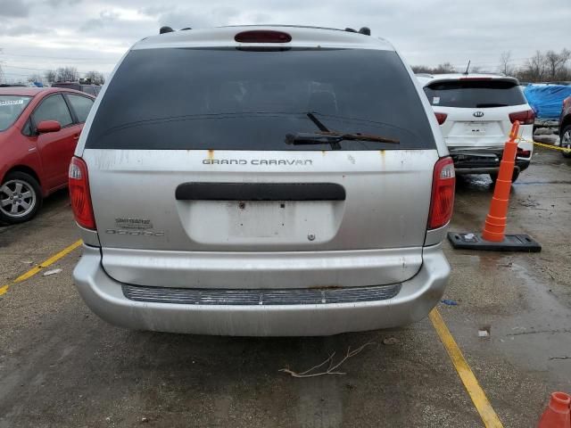 2004 Dodge Grand Caravan SE