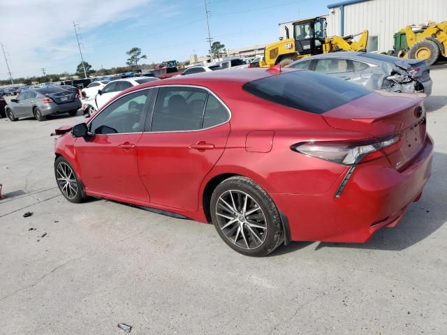 2022 Toyota Camry SE