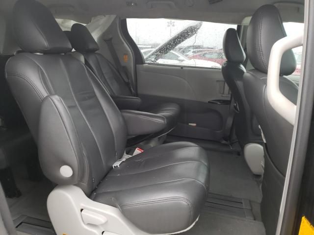 2013 Toyota Sienna LE