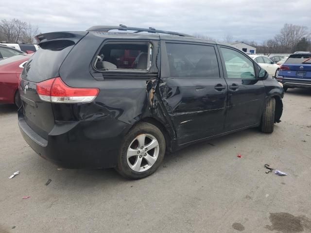 2013 Toyota Sienna LE