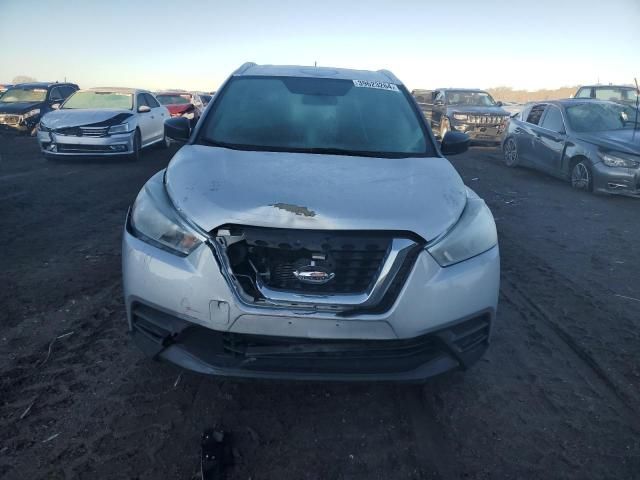 2019 Nissan Kicks S