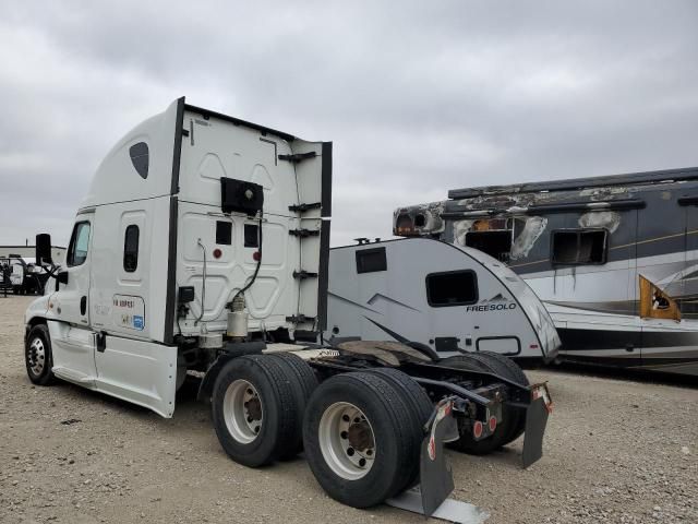 2016 Freightliner Cascadia 125