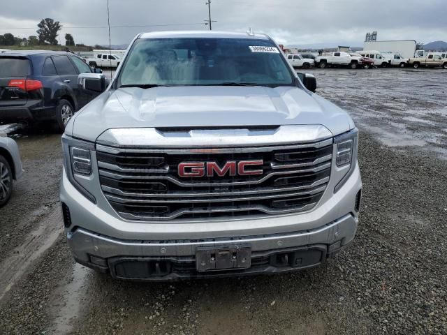 2022 GMC Sierra K1500 SLT