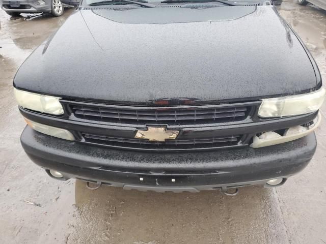 2004 Chevrolet Suburban K1500