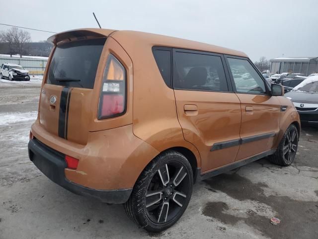 2010 KIA Soul +