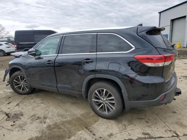 2017 Toyota Highlander SE