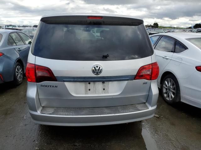 2009 Volkswagen Routan SE