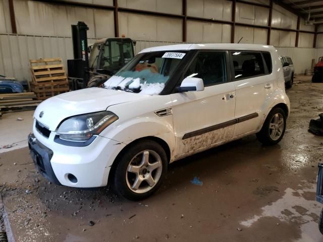 2011 KIA Soul +