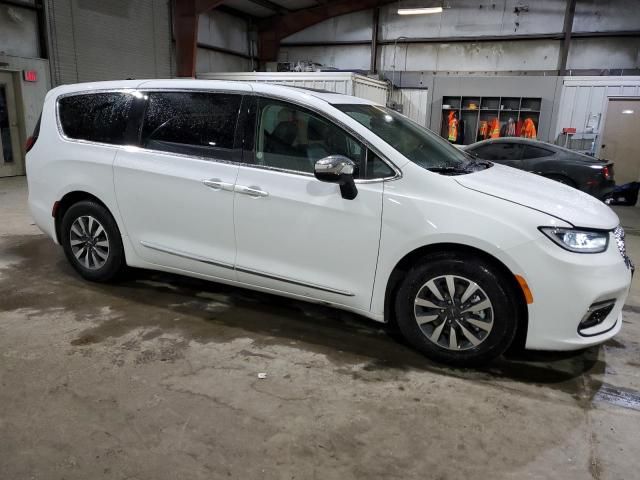 2023 Chrysler Pacifica Hybrid Limited