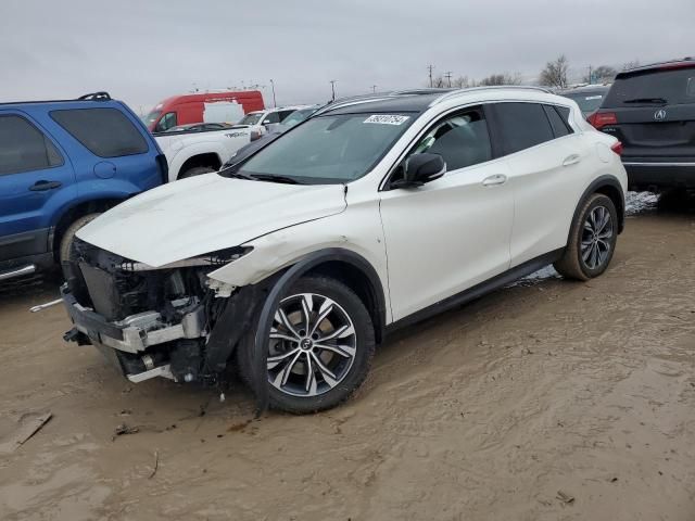 2017 Infiniti QX30 Base