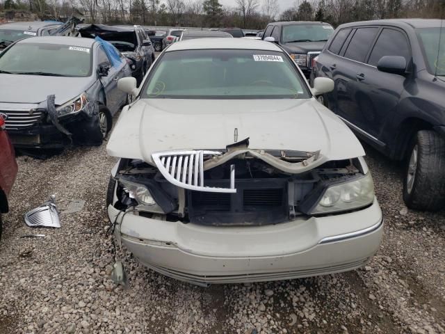 2004 Lincoln Town Car Ultimate