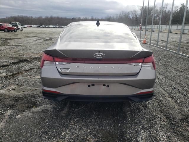 2022 Hyundai Elantra SE