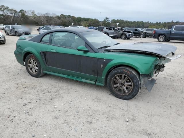 2000 Ford Mustang