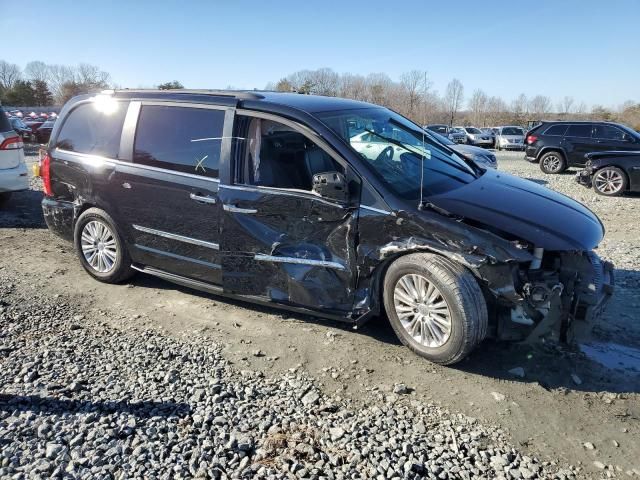 2015 Chrysler Town & Country Touring L