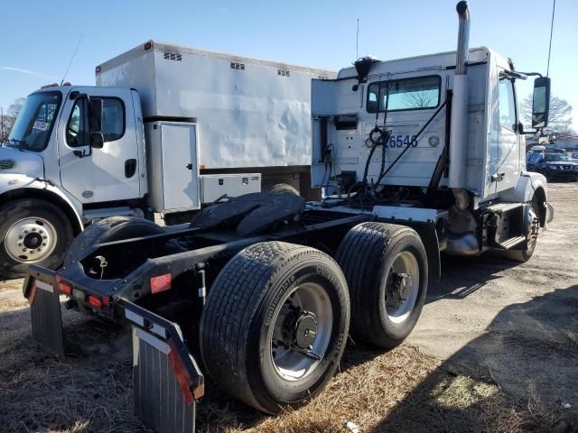 2017 Volvo VN VNL