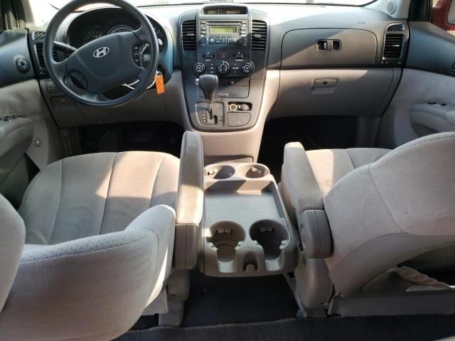 2008 Hyundai Entourage GLS