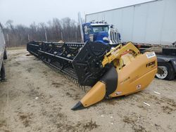 Salvage trucks for sale at Columbia, MO auction: 2000 Lexi Combine