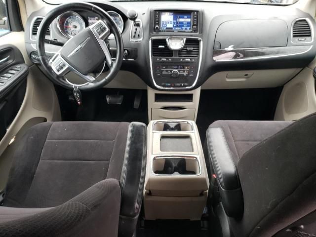 2011 Chrysler Town & Country Touring