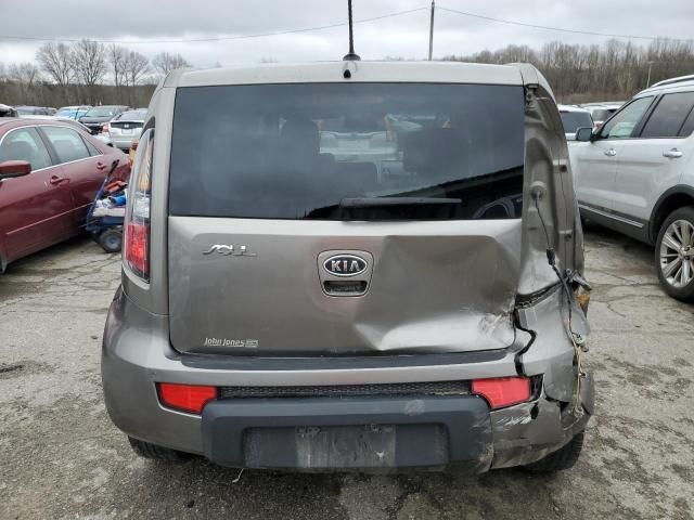 2011 KIA Soul +