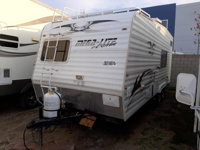 2007 Trailers Coachman