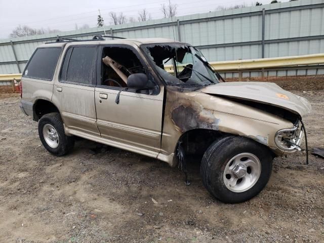 2000 Ford Explorer XLT