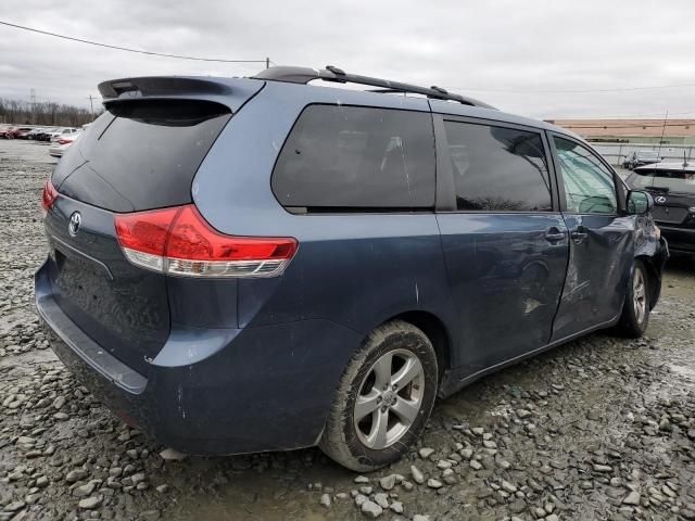 2014 Toyota Sienna LE