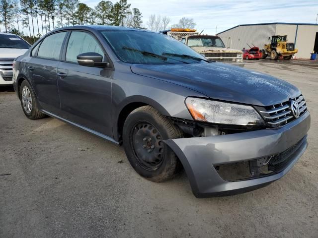 2013 Volkswagen Passat S