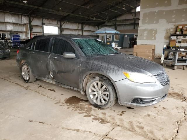 2013 Chrysler 200 Touring