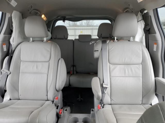 2017 Toyota Sienna XLE