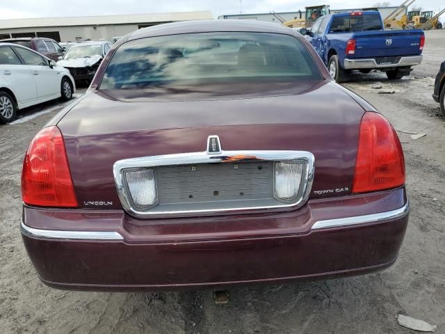 2007 Lincoln Town Car Signature Limited