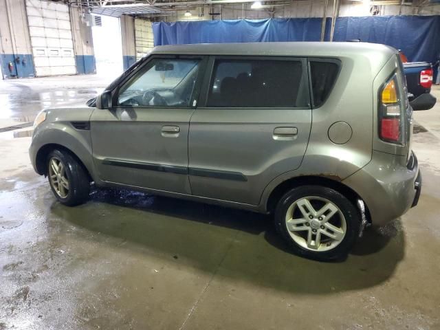 2010 KIA Soul +