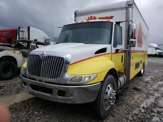 2004 International 4000 4300