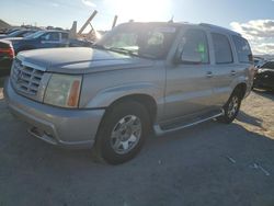 Carros reportados por vandalismo a la venta en subasta: 2004 Cadillac Escalade Luxury