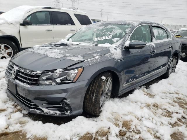 2017 Volkswagen Passat R-Line