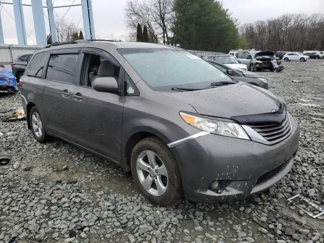 2015 Toyota Sienna LE