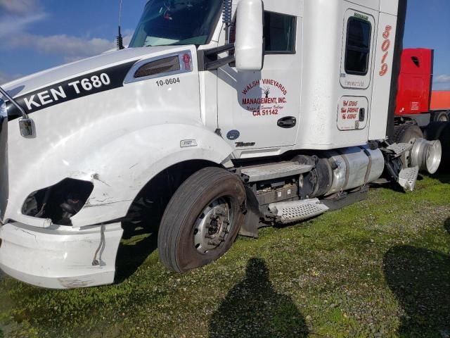 2014 Kenworth Construction T680